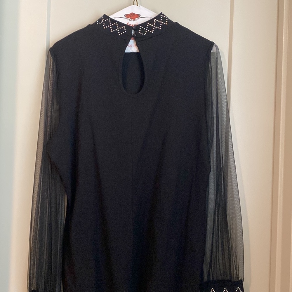 Venus long sleeve blouse never worn - Picture 7 of 7